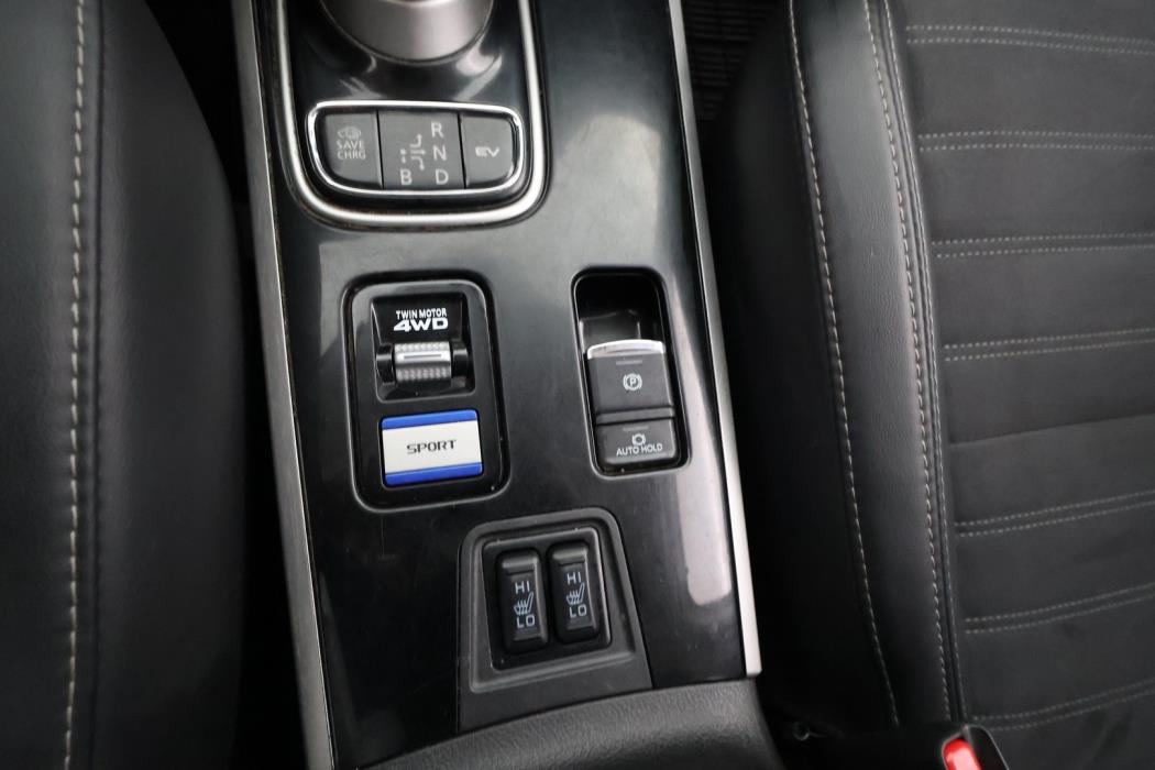 MITSUBISHI Outlander PHEV 2019