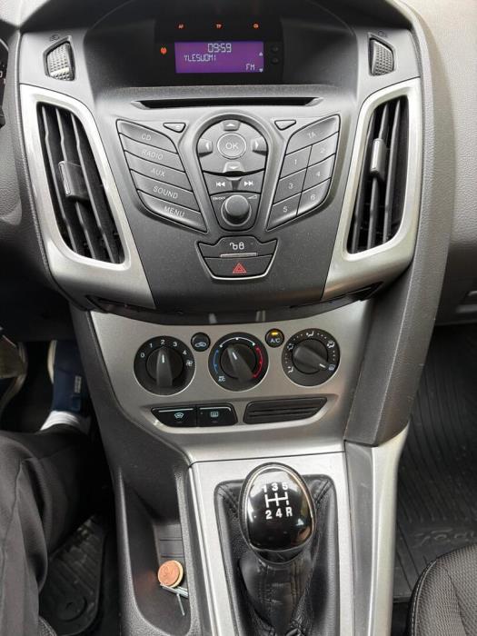 FORD Focus 2012