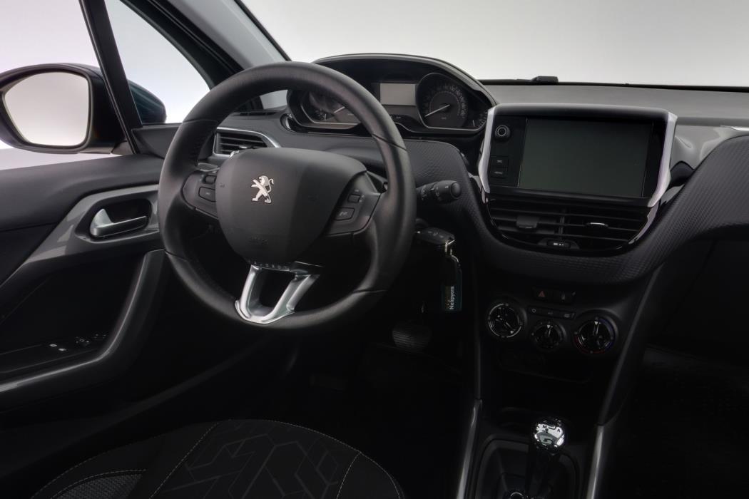 PEUGEOT 2008 2016