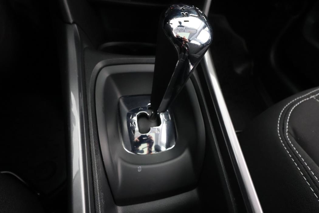 PEUGEOT 2008 2016