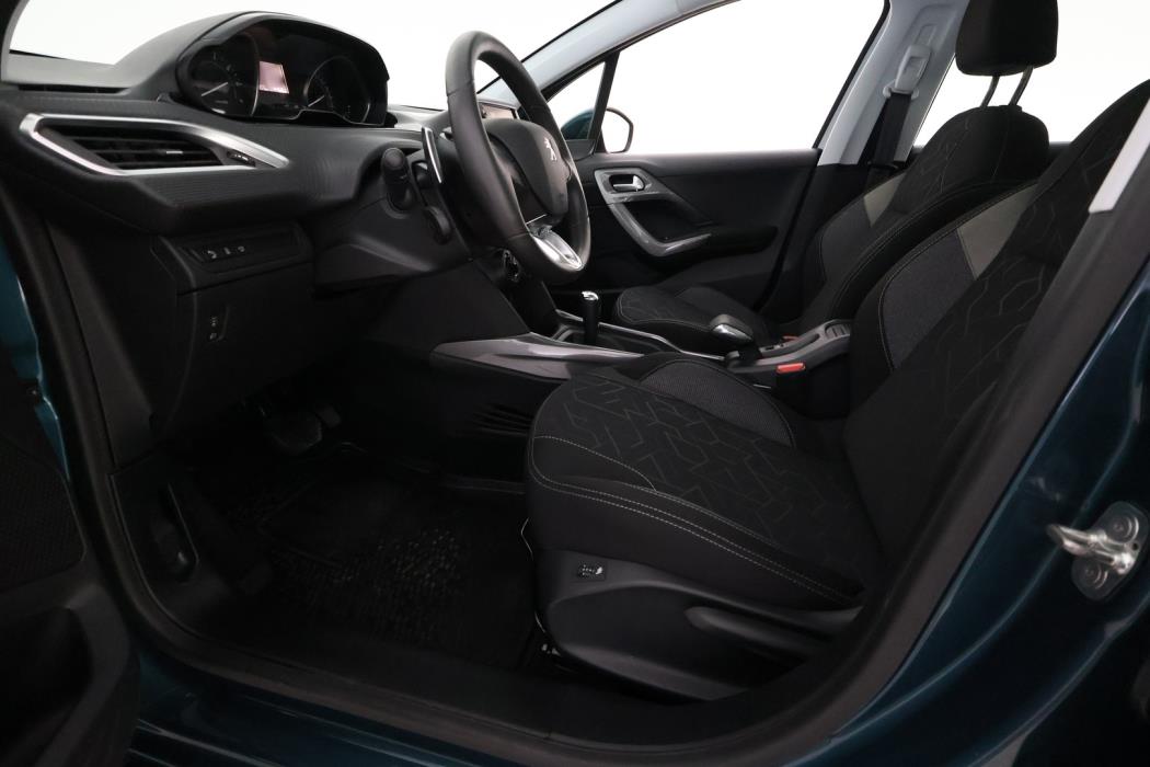 PEUGEOT 2008 2016