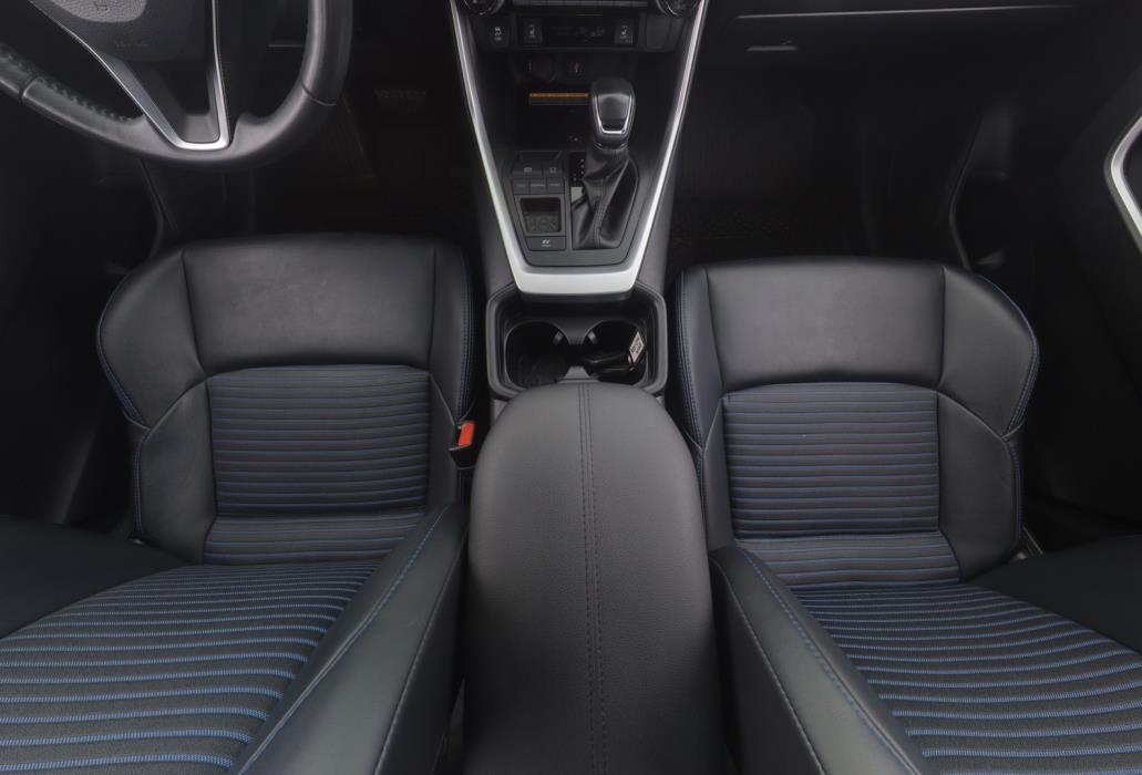TOYOTA RAV4 2020