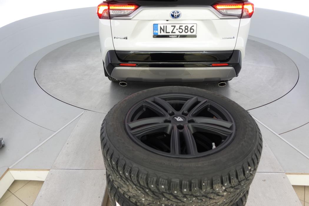 TOYOTA RAV4 2020
