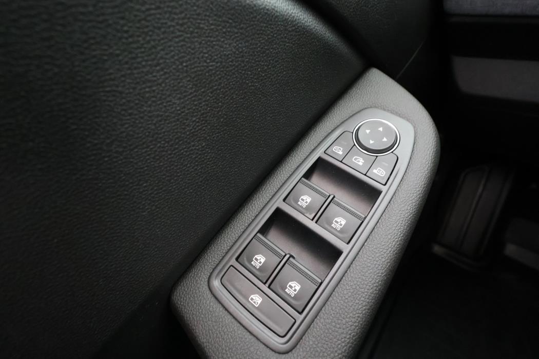 MITSUBISHI Colt 2024