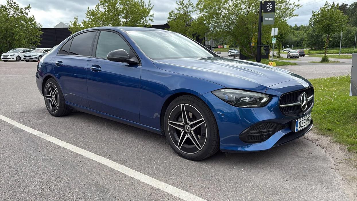 MERCEDES-BENZ C 2022