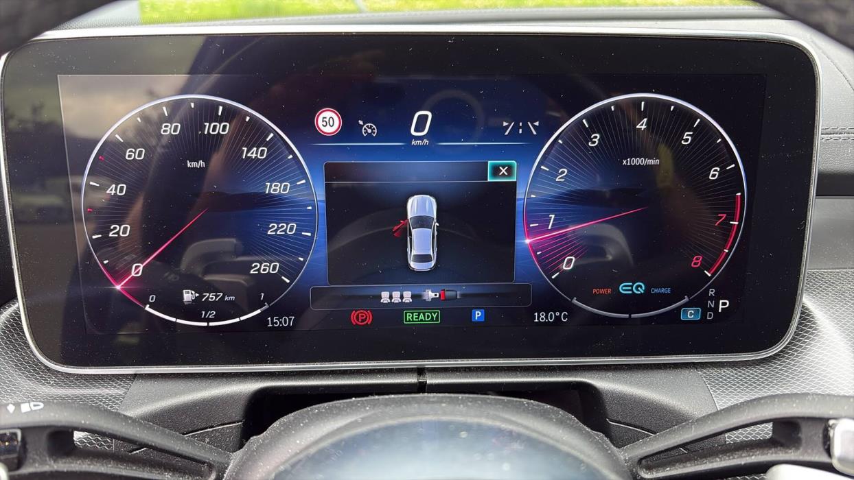 MERCEDES-BENZ C 2022