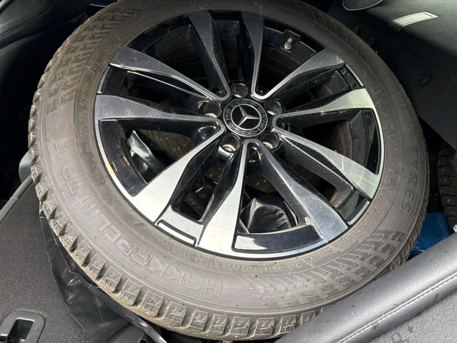 MERCEDES-BENZ C 2022