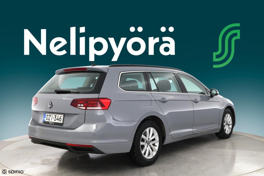 VOLKSWAGEN Passat 2022