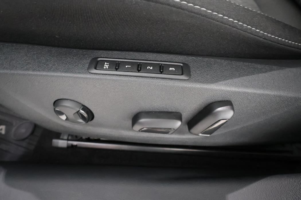 SKODA Octavia 2023