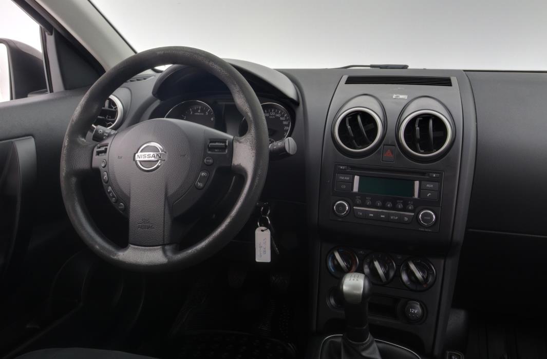 NISSAN Qashqai 2013