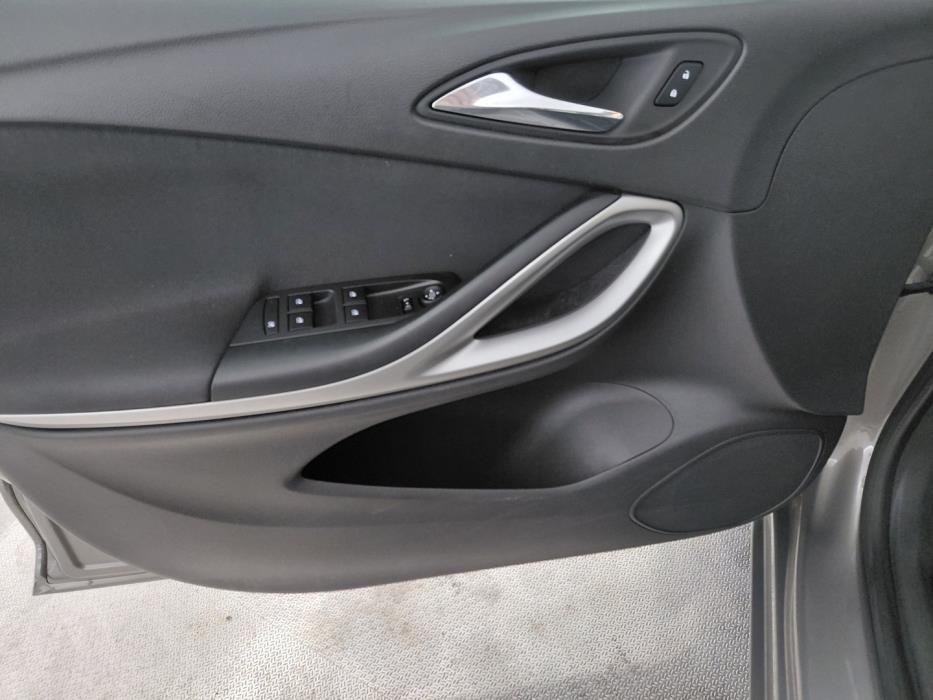 OPEL Astra 2017