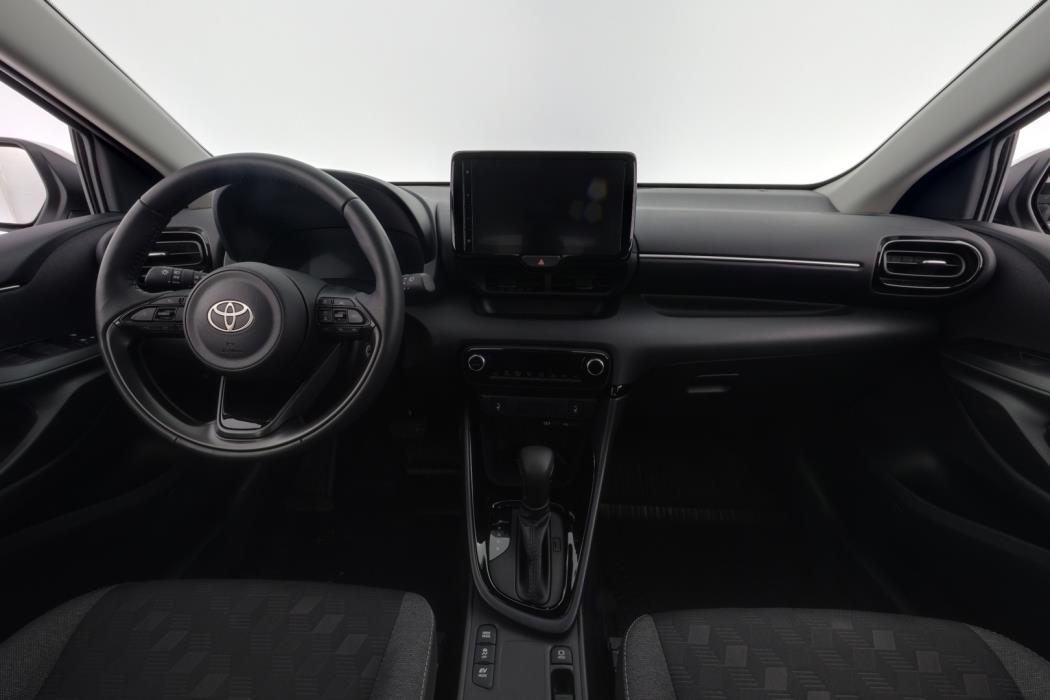 TOYOTA YARIS 2025