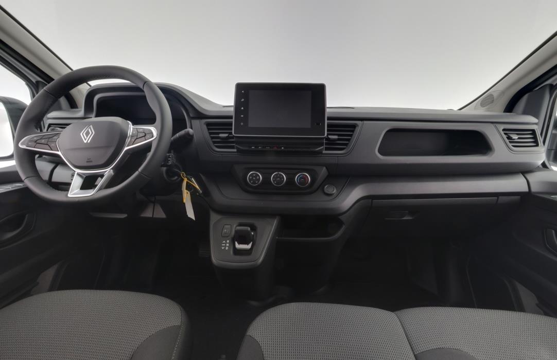 RENAULT Trafic 2025