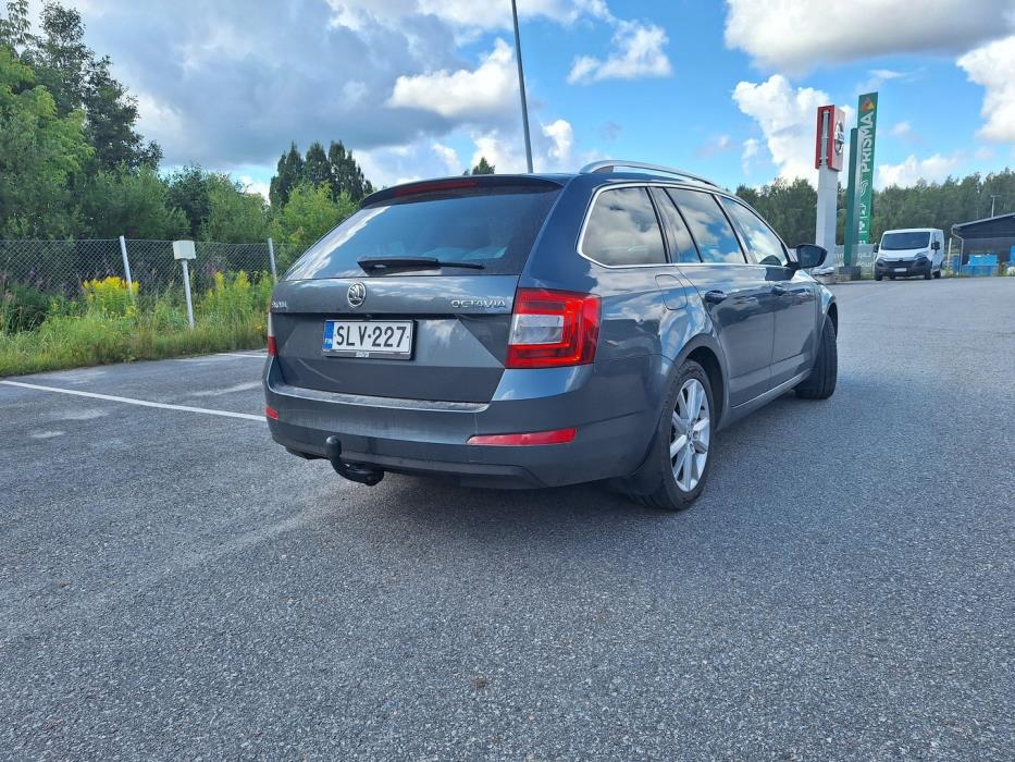 SKODA Octavia 2015