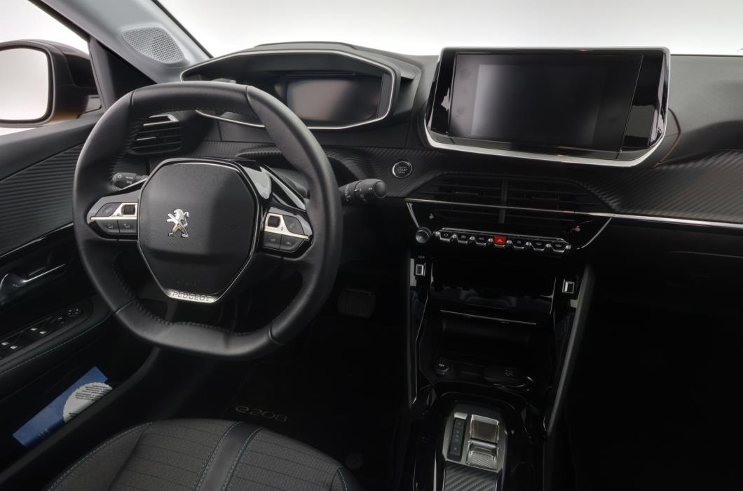 PEUGEOT e-208 2023