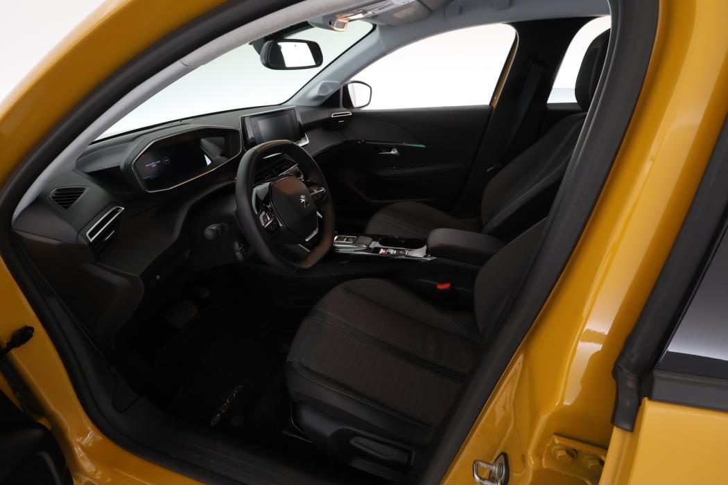 PEUGEOT e-208 2023