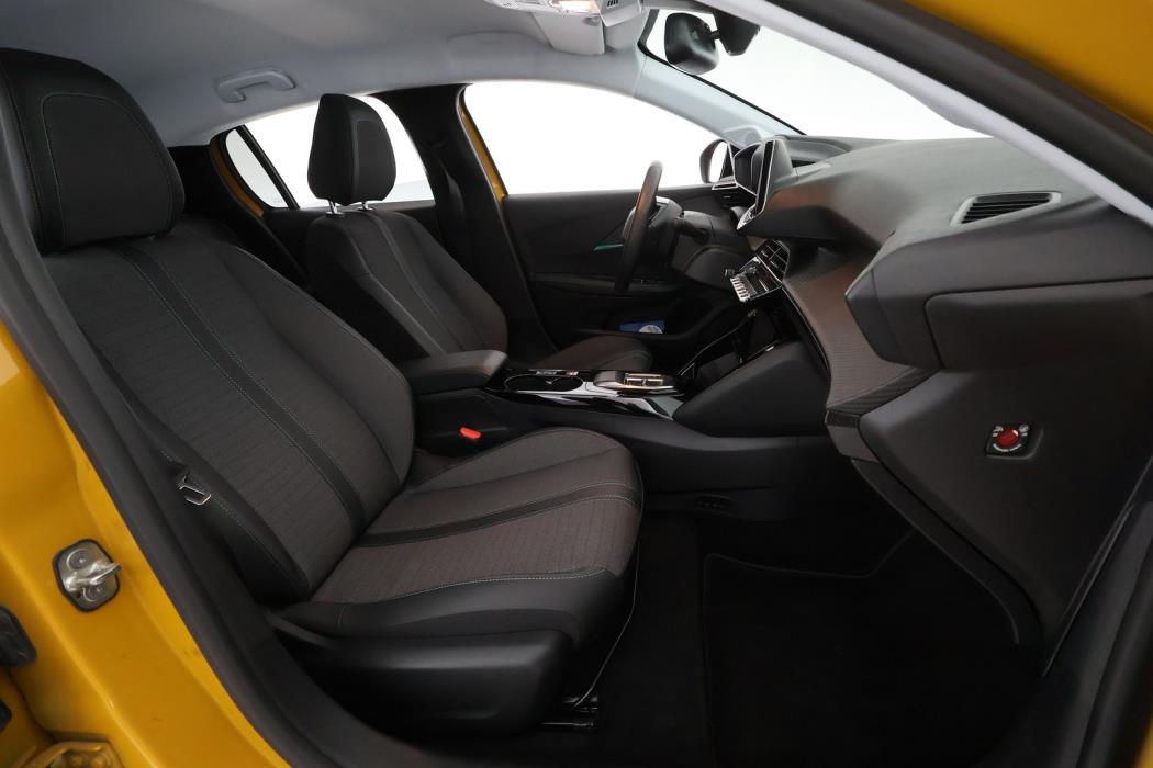 PEUGEOT e-208 2023