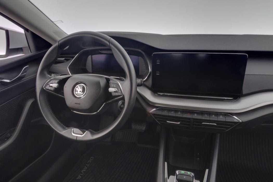 SKODA Octavia 2024