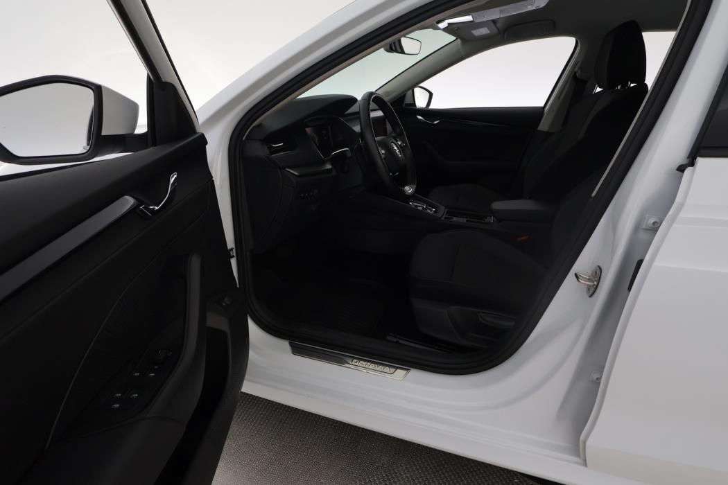 SKODA Octavia 2024