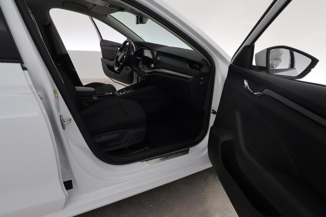 SKODA Octavia 2024