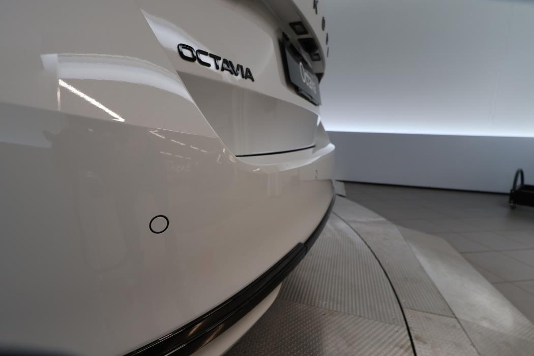 SKODA Octavia 2025