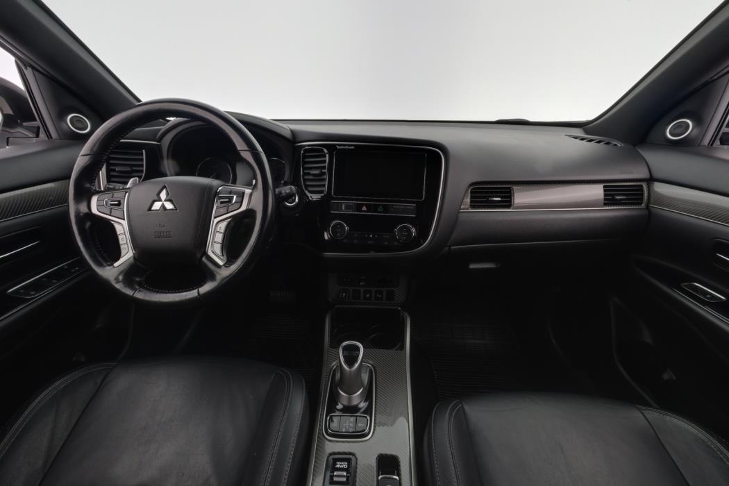 MITSUBISHI Outlander PHEV 2019