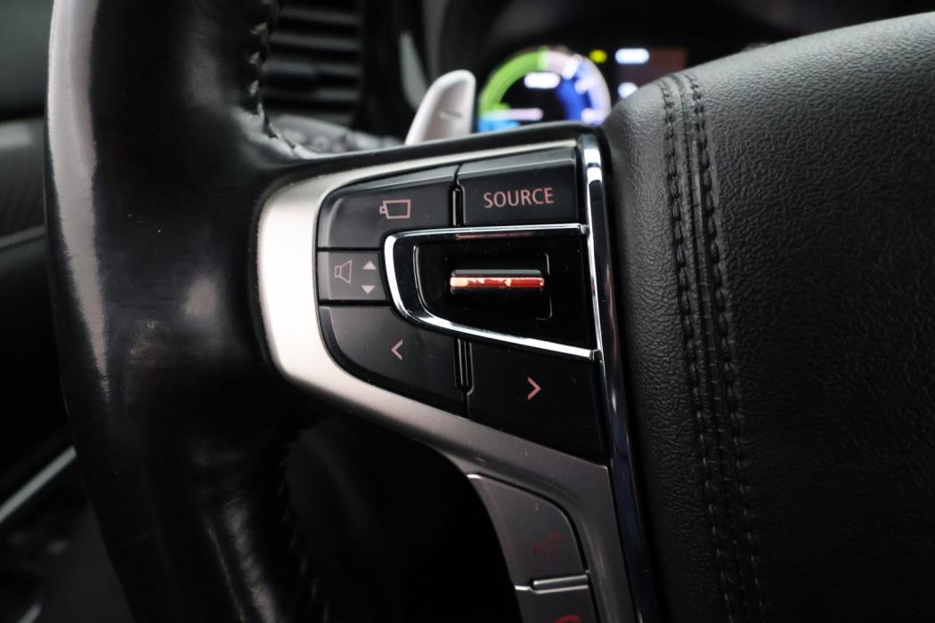 MITSUBISHI Outlander PHEV 2019