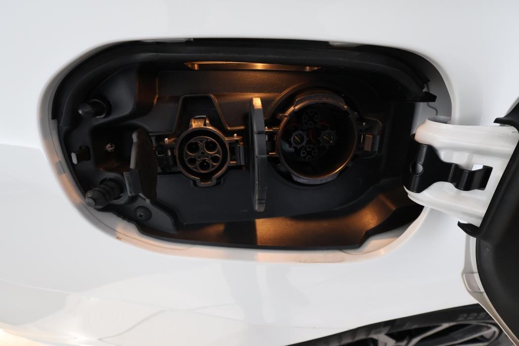 MITSUBISHI Outlander PHEV 2019