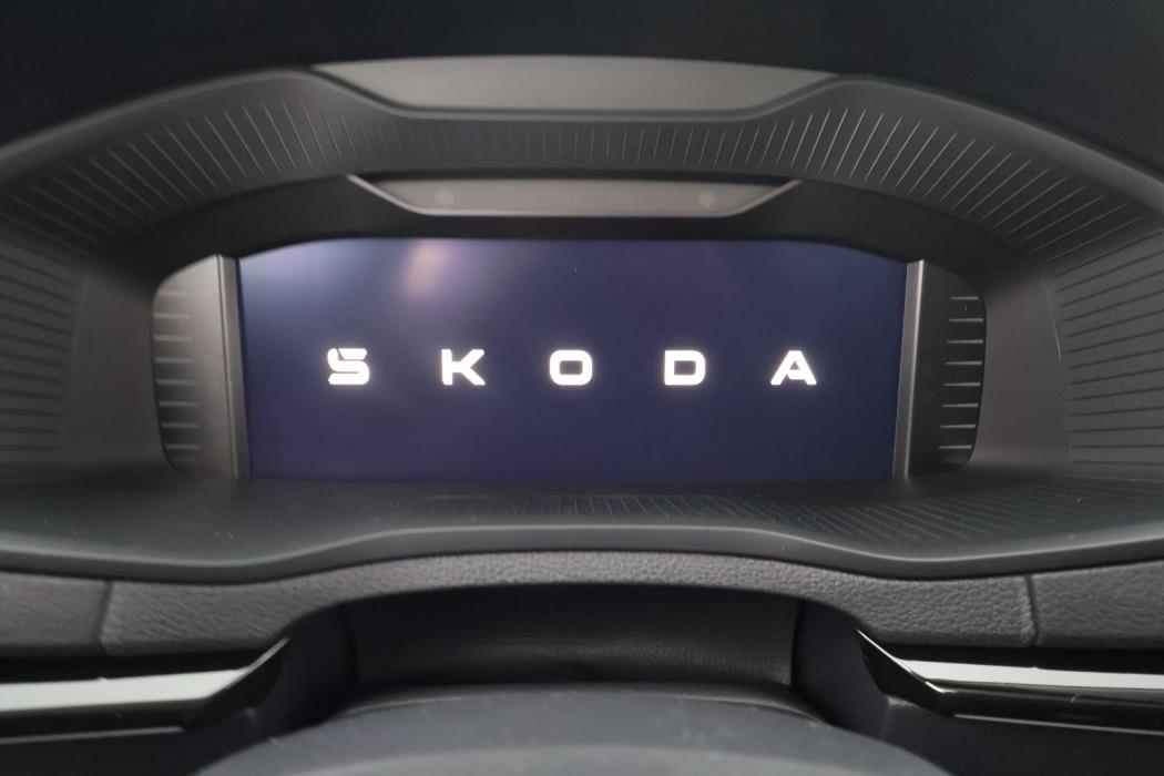 SKODA Karoq 2027
