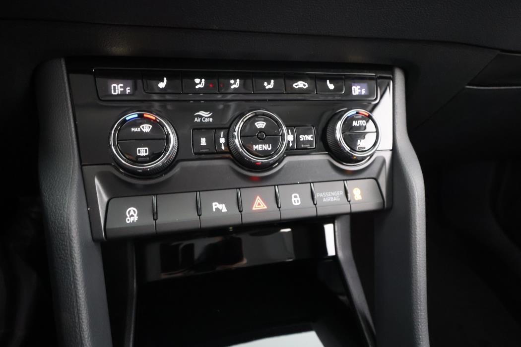 SKODA Karoq 2027