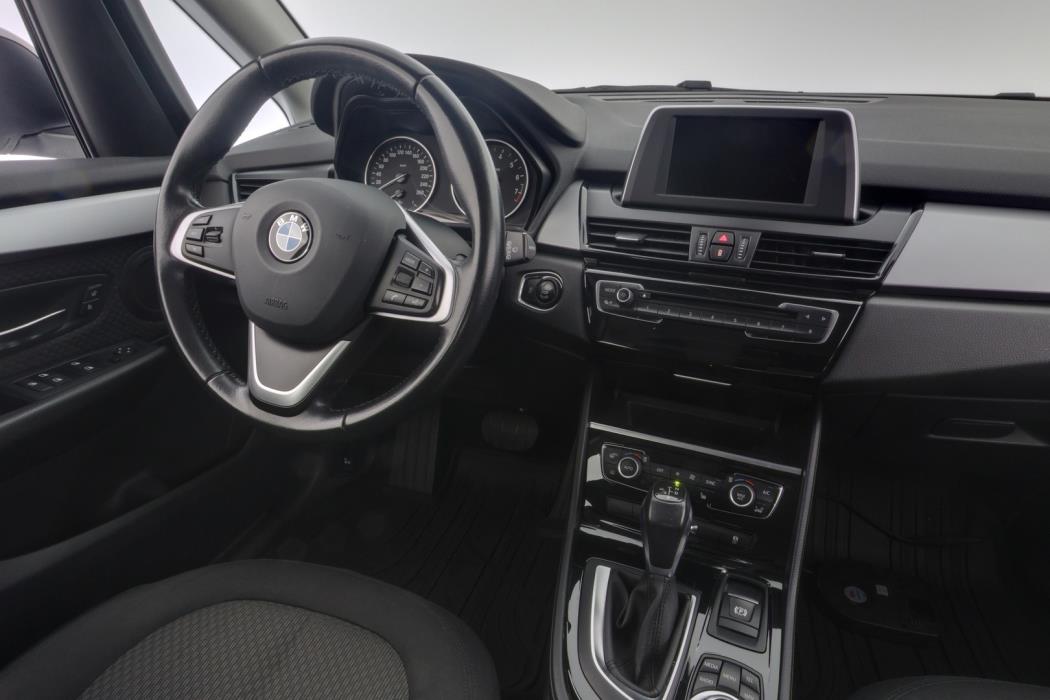BMW 218 2015