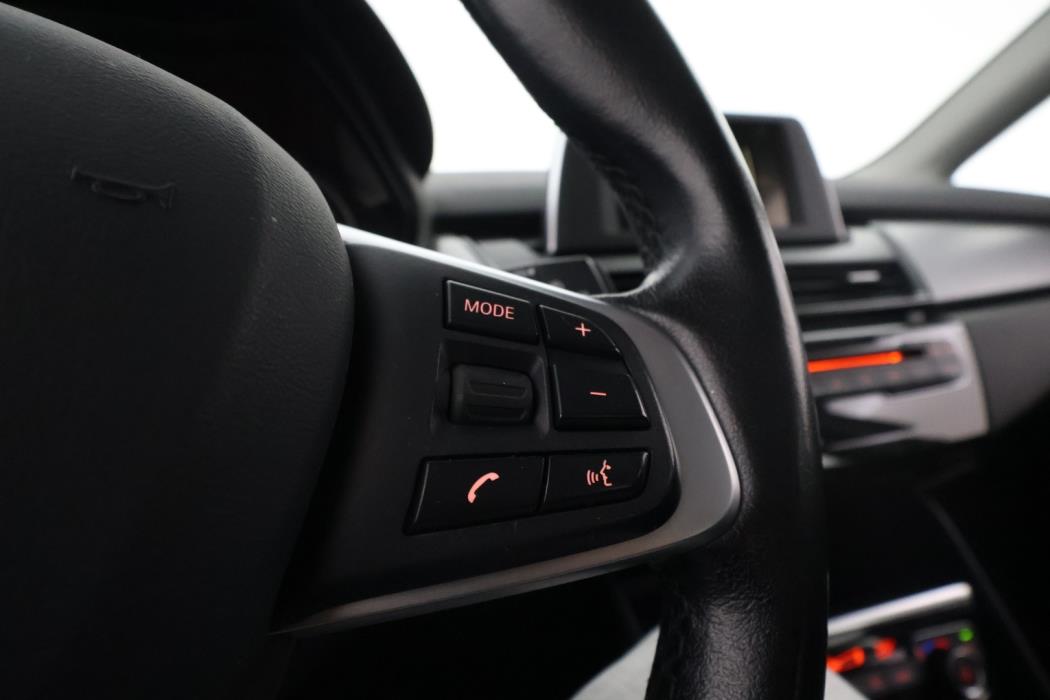 BMW 218 2015