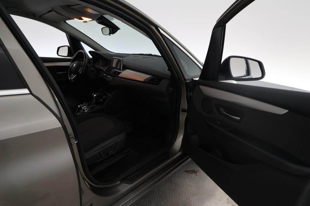 BMW 218 2015