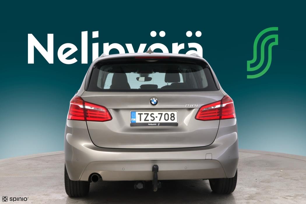 BMW 218 2015