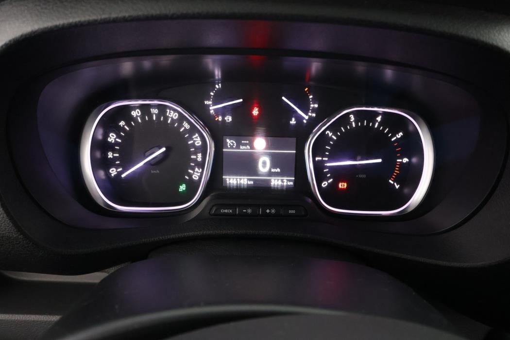 PEUGEOT Expert 2016