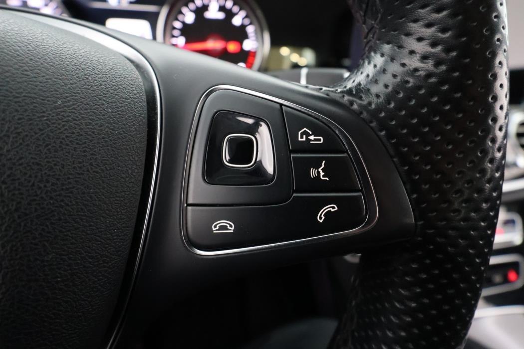 MERCEDES-BENZ E 2016