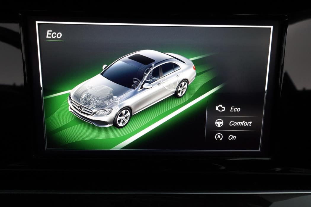 MERCEDES-BENZ E 2016