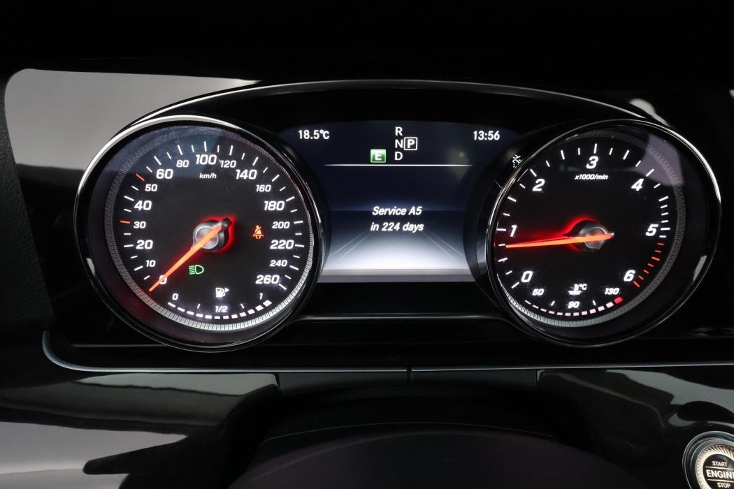 MERCEDES-BENZ E 2016