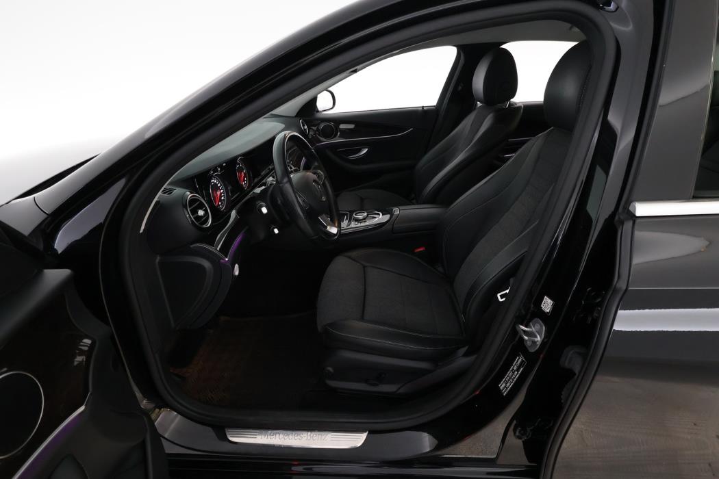 MERCEDES-BENZ E 2016
