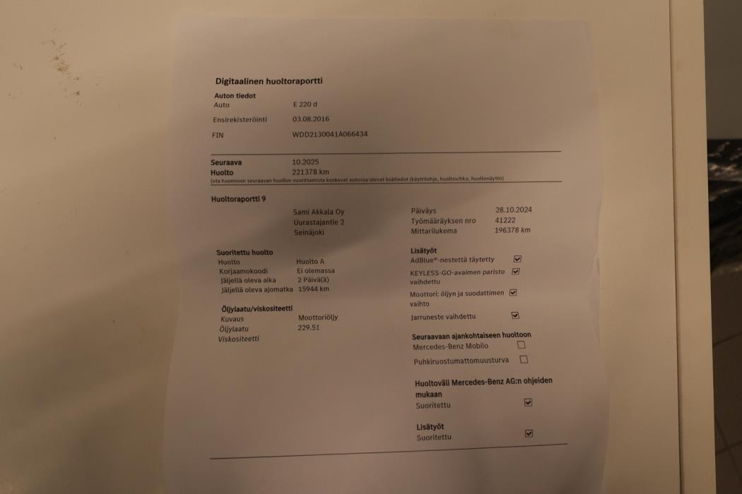 MERCEDES-BENZ E 2016