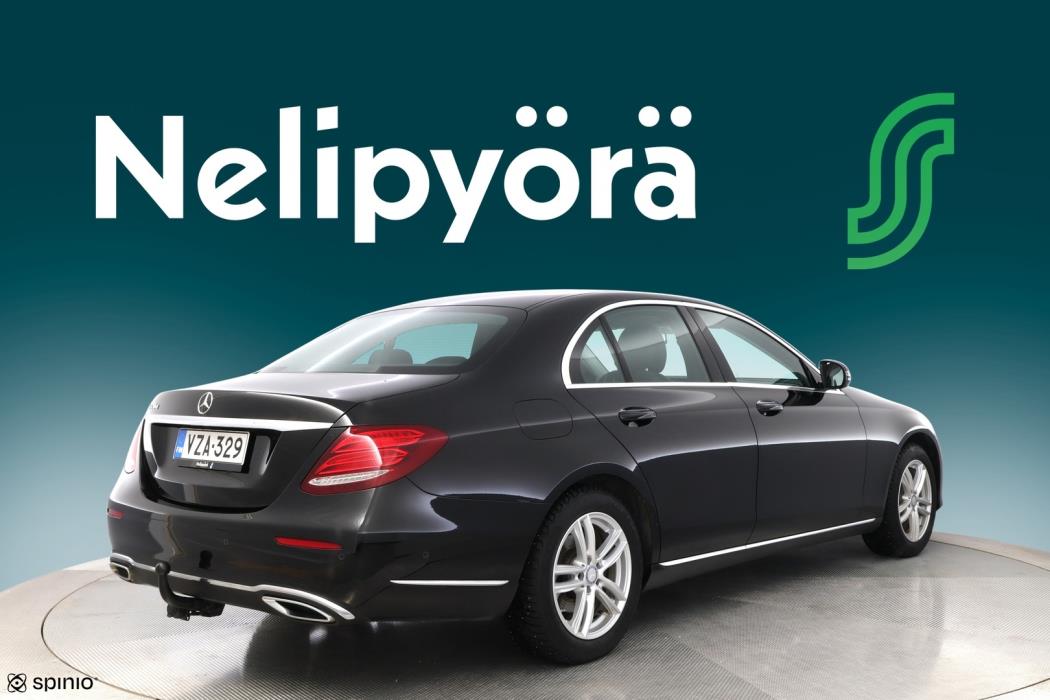 MERCEDES-BENZ E 2016