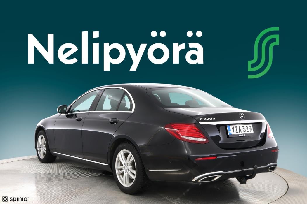 MERCEDES-BENZ E 2016