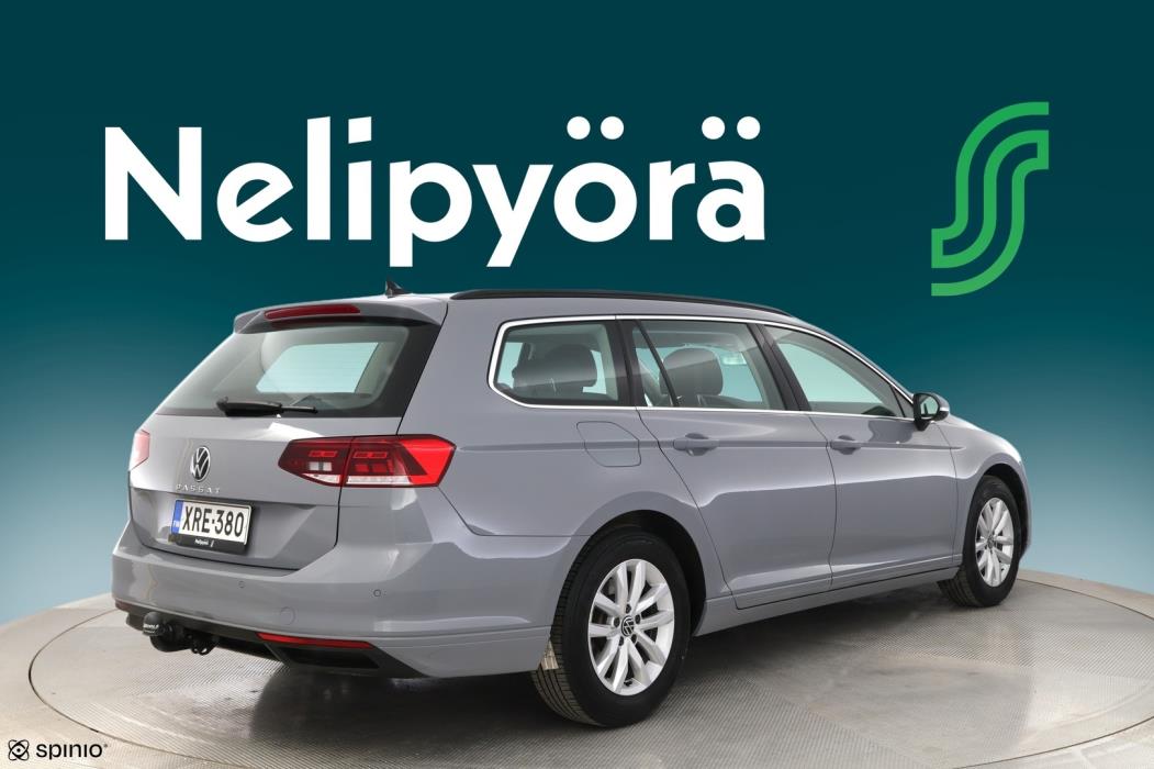 VOLKSWAGEN Passat 2022