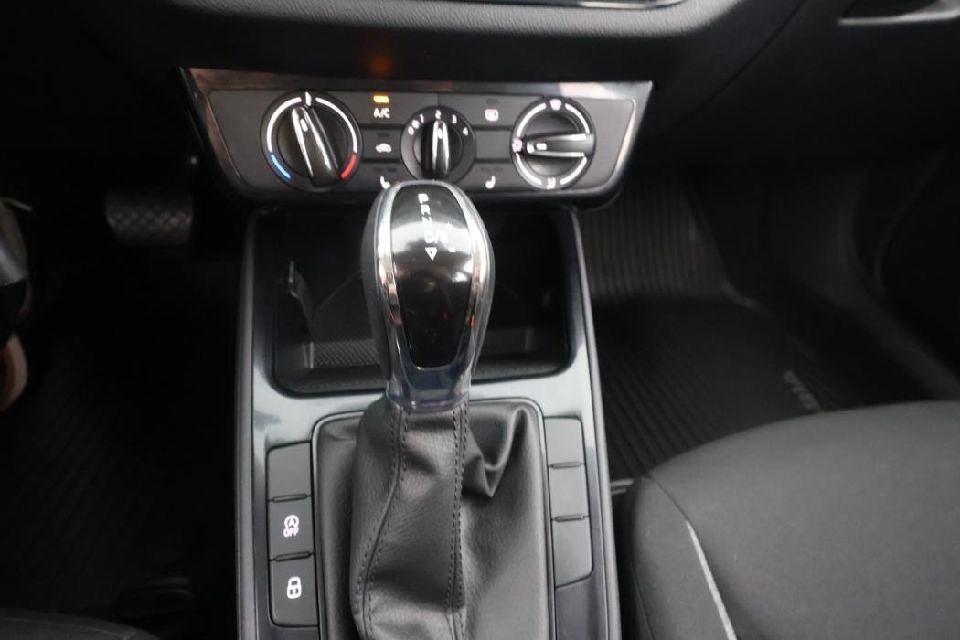 SKODA Fabia 2024