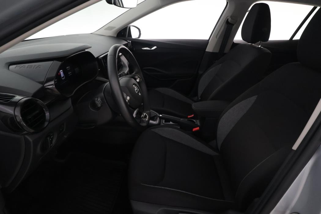 SKODA Fabia 2024