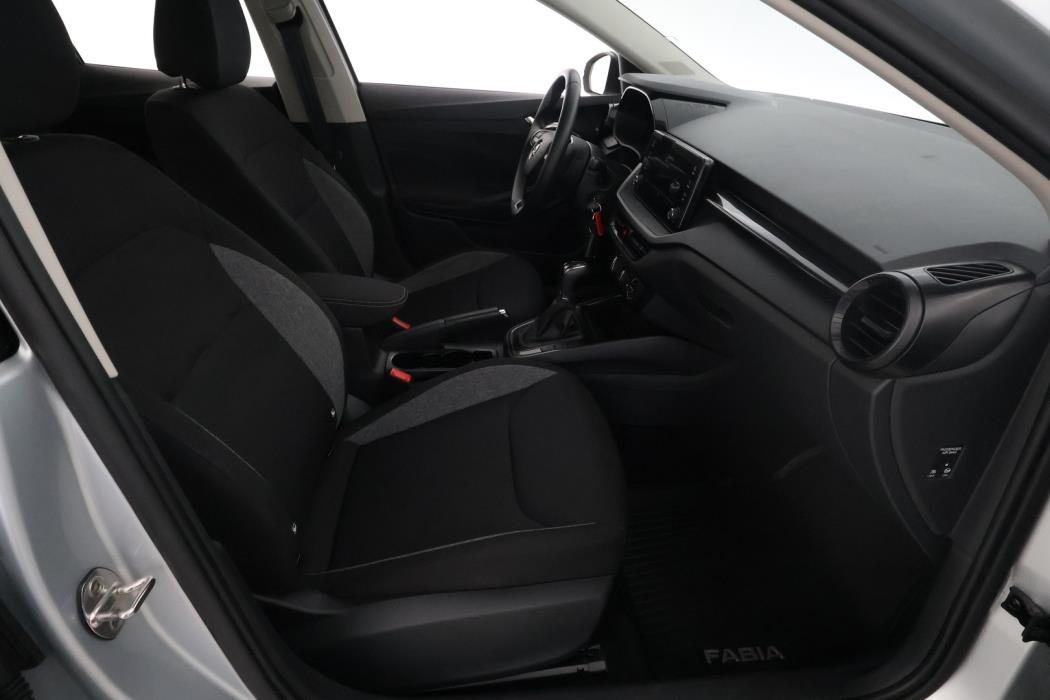 SKODA Fabia 2024
