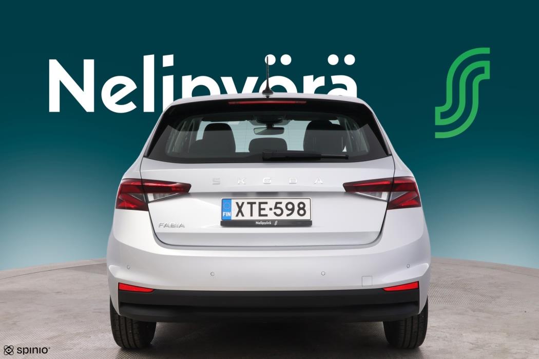 SKODA Fabia 2024