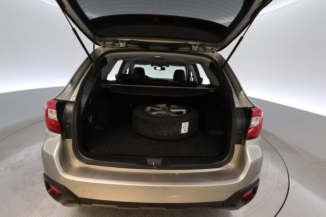 SUBARU Outback 2018