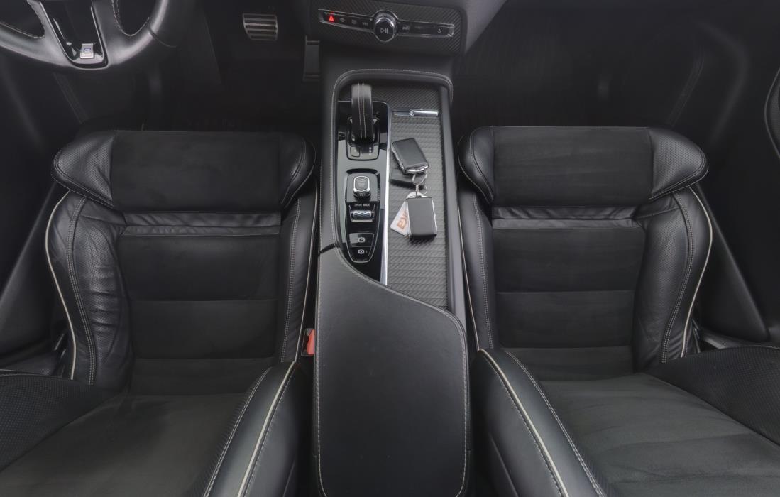 VOLVO XC90 2020