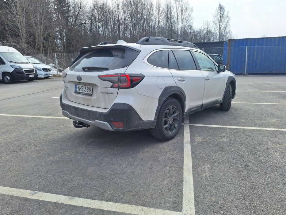 SUBARU Outback 2023